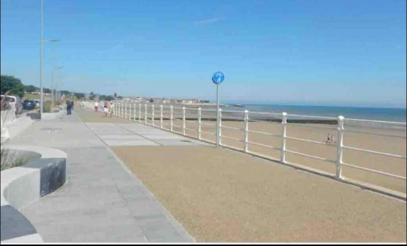 Luxury Modern 1Bed Sea View Apartment Rhos-on-Sea Bagian luar foto
